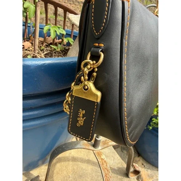 Coach 1941 Saddle Bag 23 Black Glovetanned Leather Crossbody 58241 Brass Chain - Picture 3 of 16